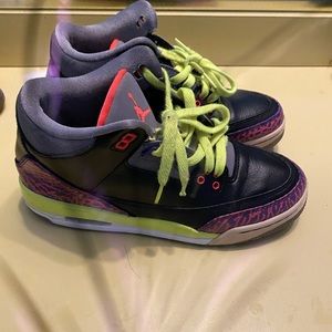 Jordan 3 Black Atomic Red